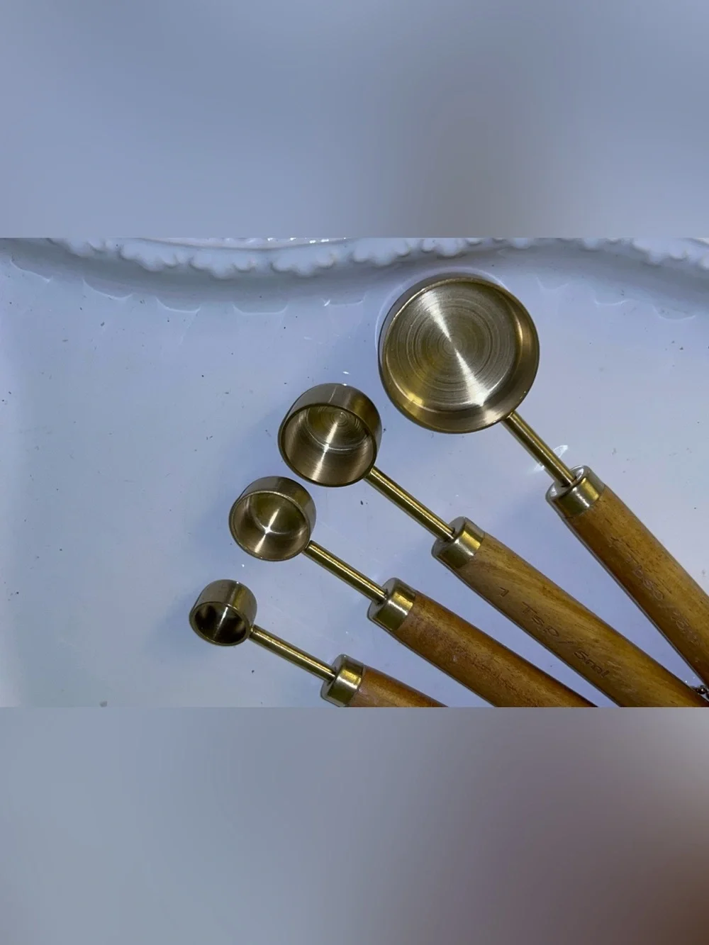 Crate & Barrel Brass Measuring Spoons Set of 4 Wood Handles
